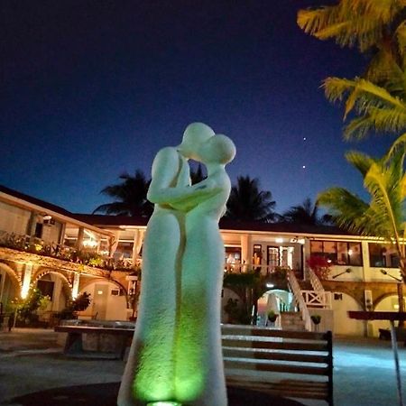 Sunbloom Beachfront Hotel And Restaurant Zambales Sinabacan Экстерьер фото