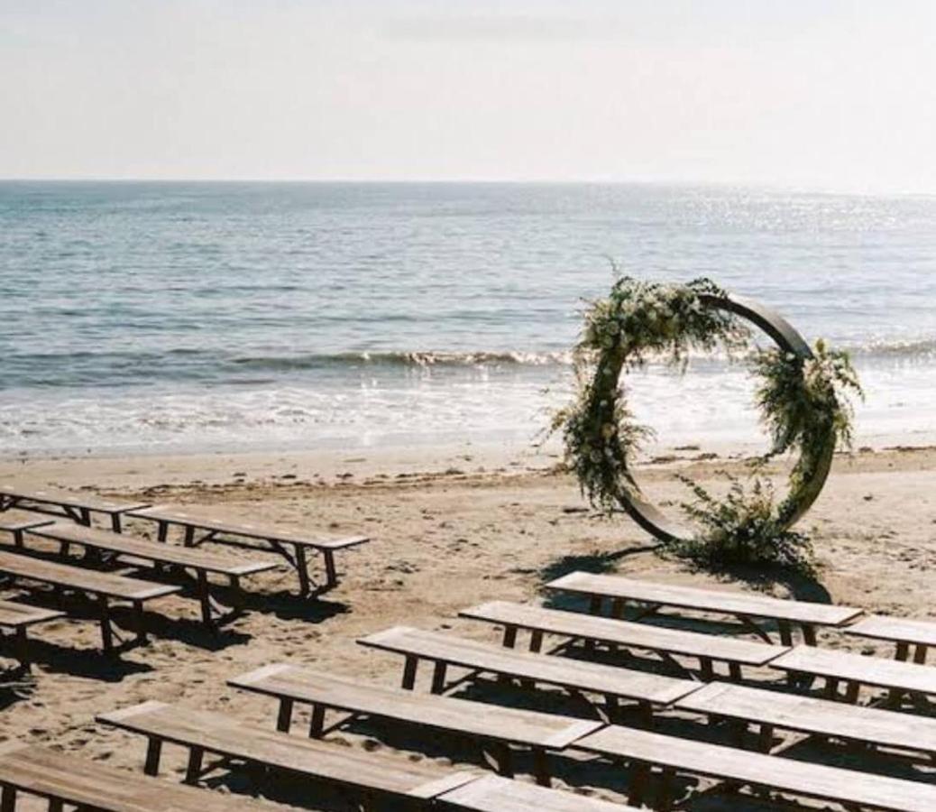 Sunbloom Beachfront Hotel And Restaurant Zambales Sinabacan Экстерьер фото