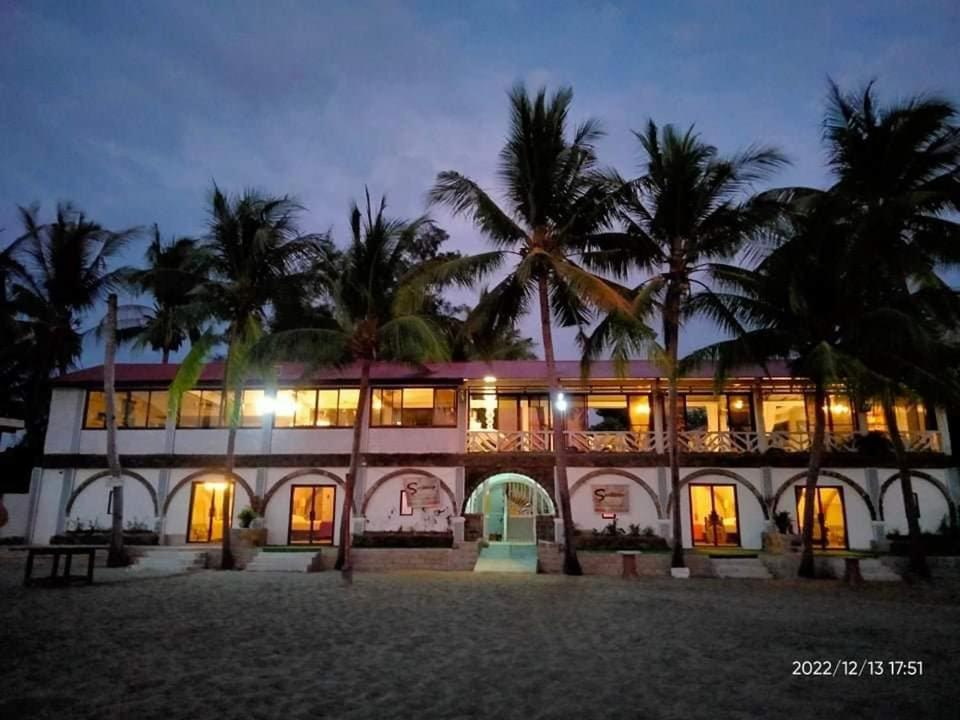 Sunbloom Beachfront Hotel And Restaurant Zambales Sinabacan Экстерьер фото